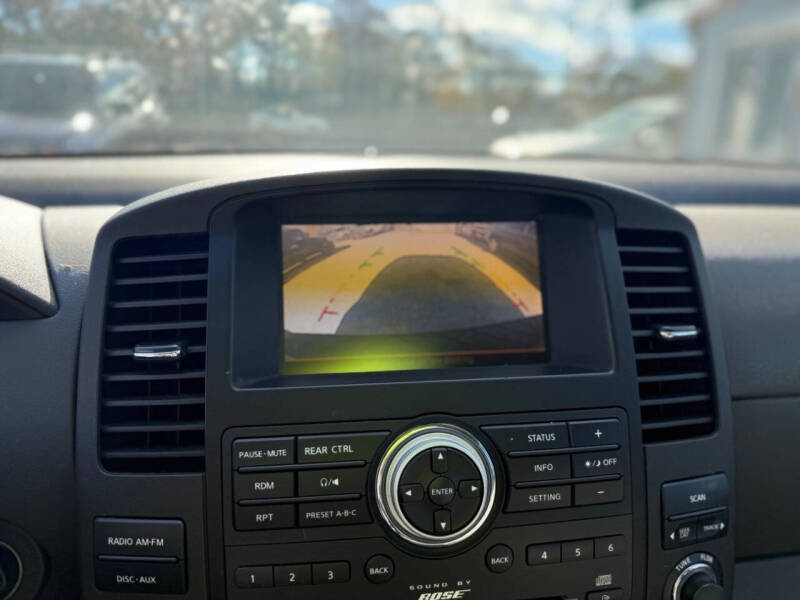 2011 Nissan Pathfinder Silver Edition