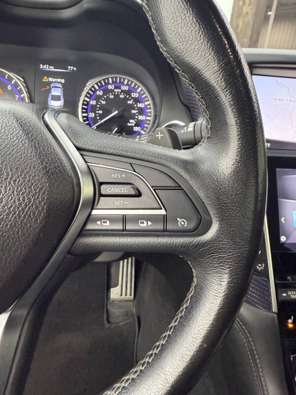 2017 Infiniti Q60 Red Sport 400