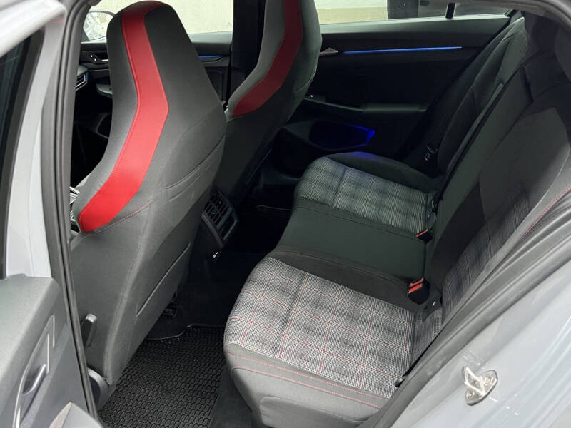 2023 Volkswagen Golf GTI SE