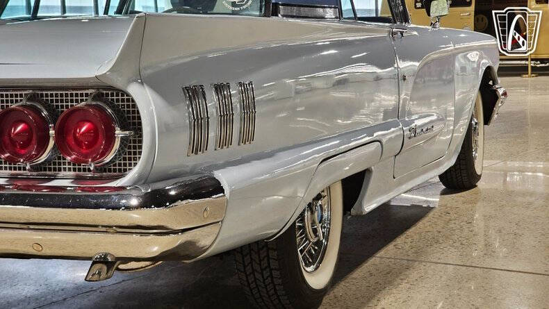 1960 Ford Thunderbird