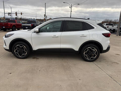 2026 Ford Escape Platinum