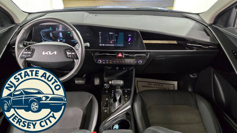 2023 Kia Niro EX