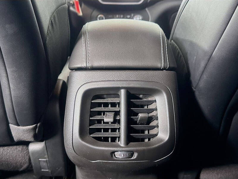 2022 Jeep Cherokee X