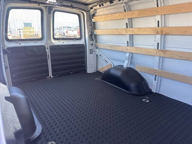 2024 GMC Savana 2500