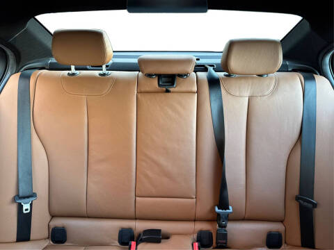 2017 BMW 3 Series 330i xDrive