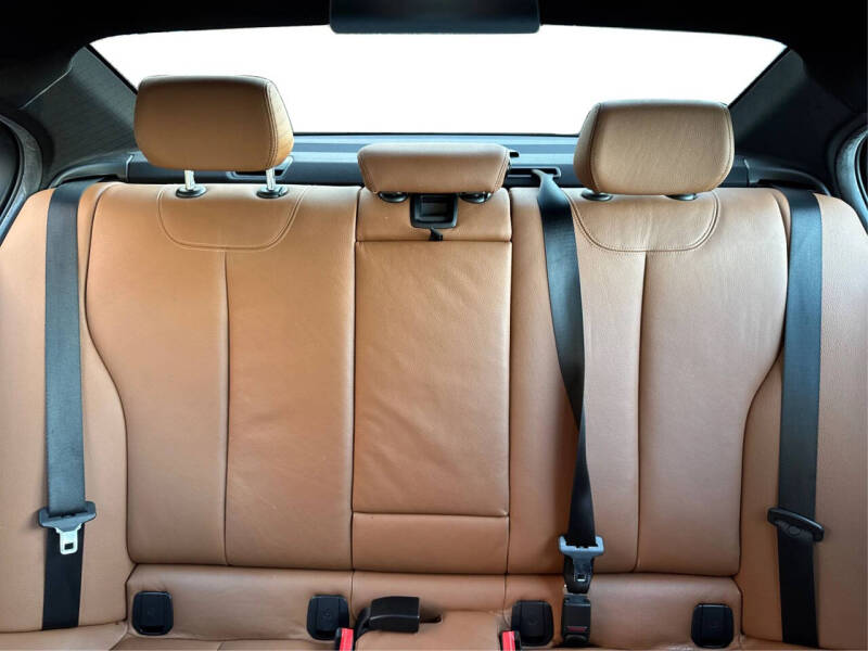 2017 BMW 3 Series 330i xDrive