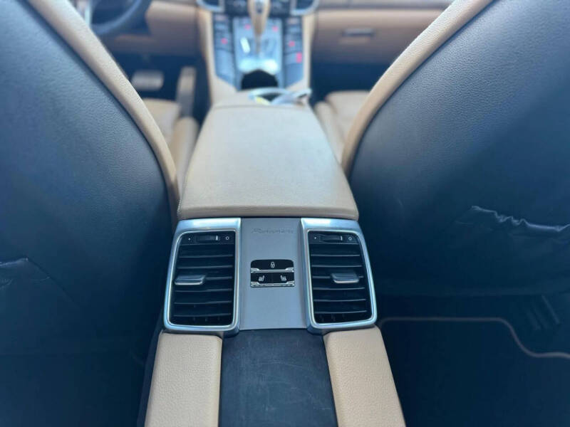 2013 Porsche Panamera