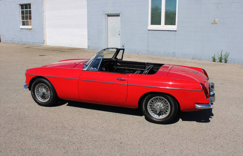 1967 MG B