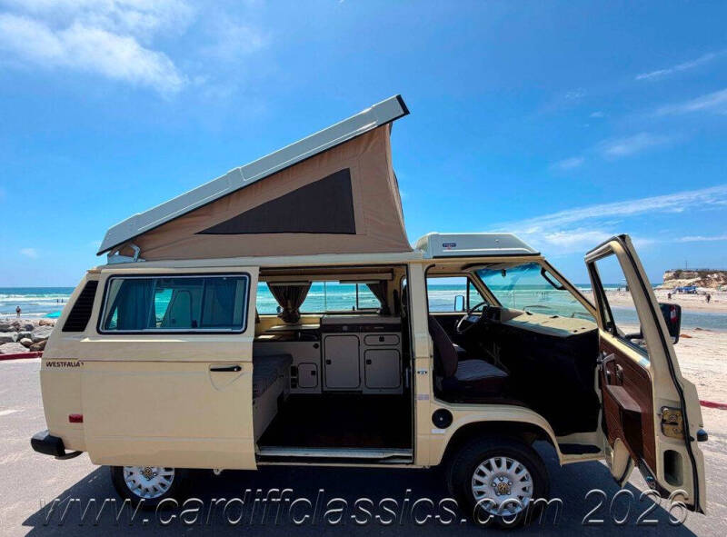 1984 Volkswagen Vanagon Camper