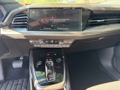 2024 Audi Q4 e-tron quattro Premium Plus 50