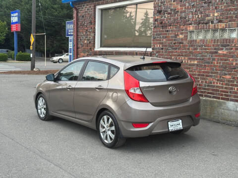 2013 Hyundai Accent SE
