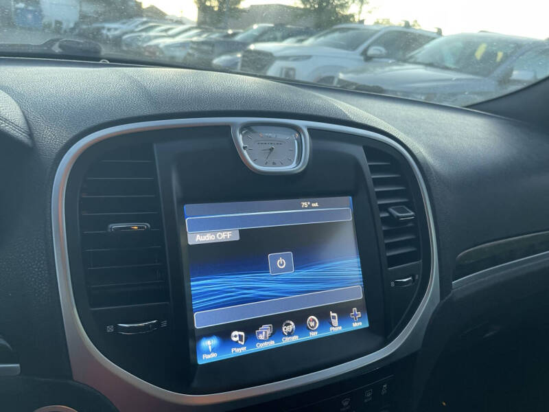 2014 Chrysler 300 C
