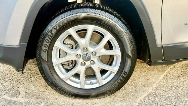 2018 Jeep Cherokee Latitude Plus
