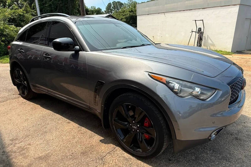 2017 Infiniti QX70