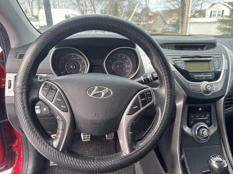2013 Hyundai Elantra Coupe SE