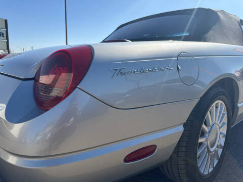 2004 Ford Thunderbird Deluxe