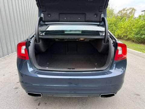 2014 Volvo S60 T5 Platinum