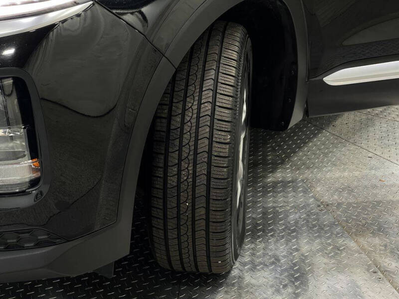 2020 Hyundai Santa Fe SE