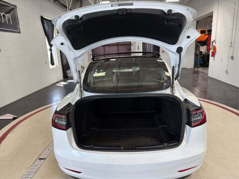 2019 Tesla Model 3 Mid Range