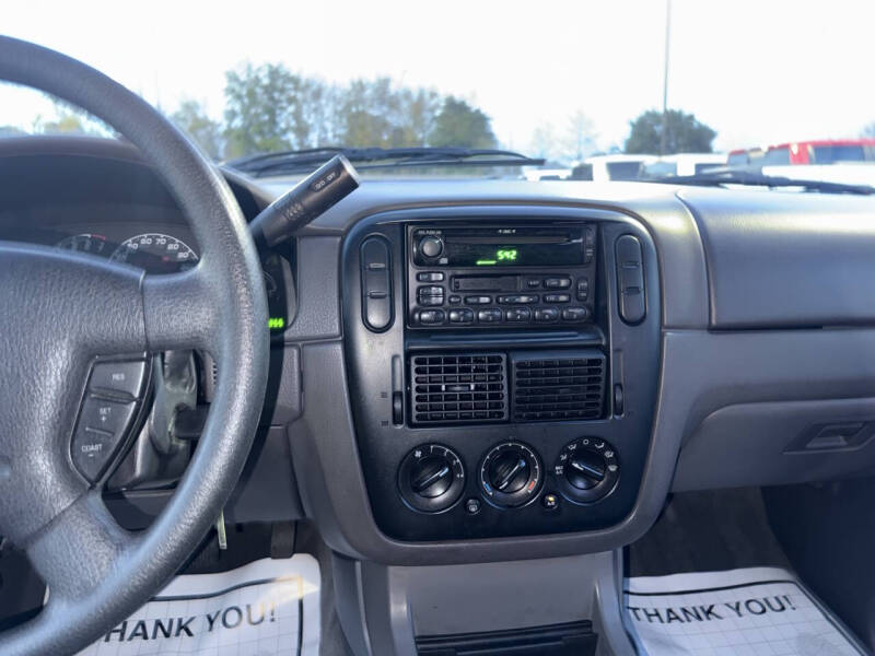 2002 Ford Explorer XLS