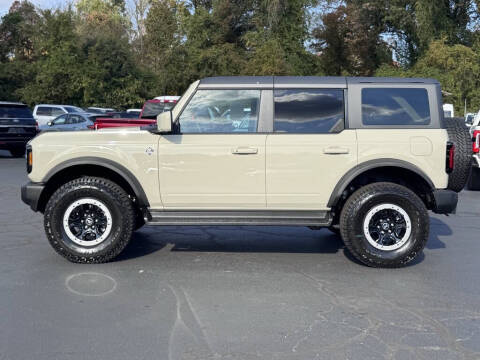 2025 Ford Bronco Outer Banks