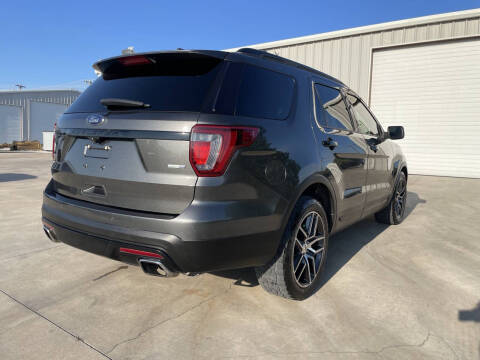 2016 Ford Explorer Sport