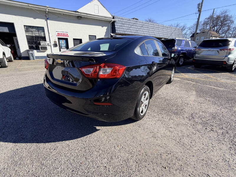 2018 Chevrolet Cruze LS Auto
