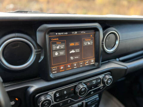 2022 Jeep Gladiator Overland