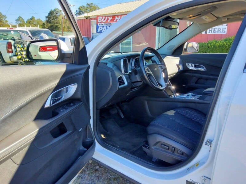 2016 Chevrolet Equinox LT photo 5