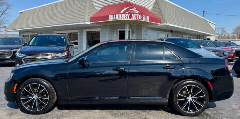 2017 Chrysler 300 for sale at BRADBURY AUTO SALES in Gibson City IL