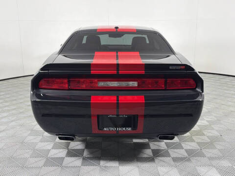 2014 Dodge Challenger SRT8