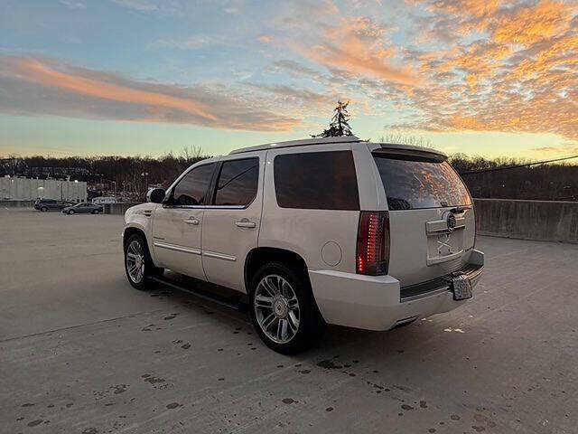2013 Cadillac Escalade Premium