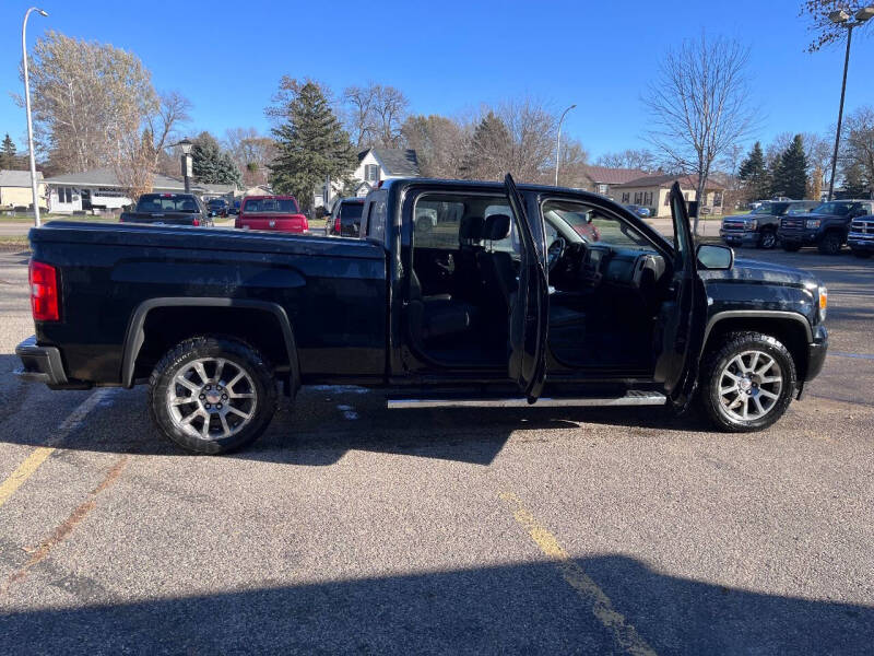 Image of 2015 GMC Sierra 1500 Denali