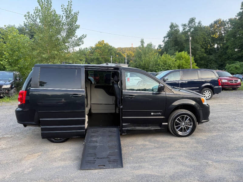 2017 Dodge Grand Caravan SE