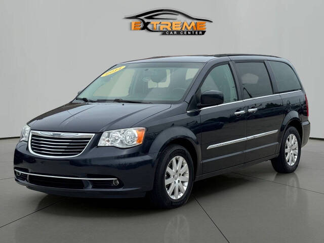 2014 Chrysler Town and Country for sale at Extreme Car Center in Detroit, MI