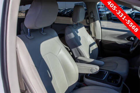 2021 Chrysler Pacifica Touring L