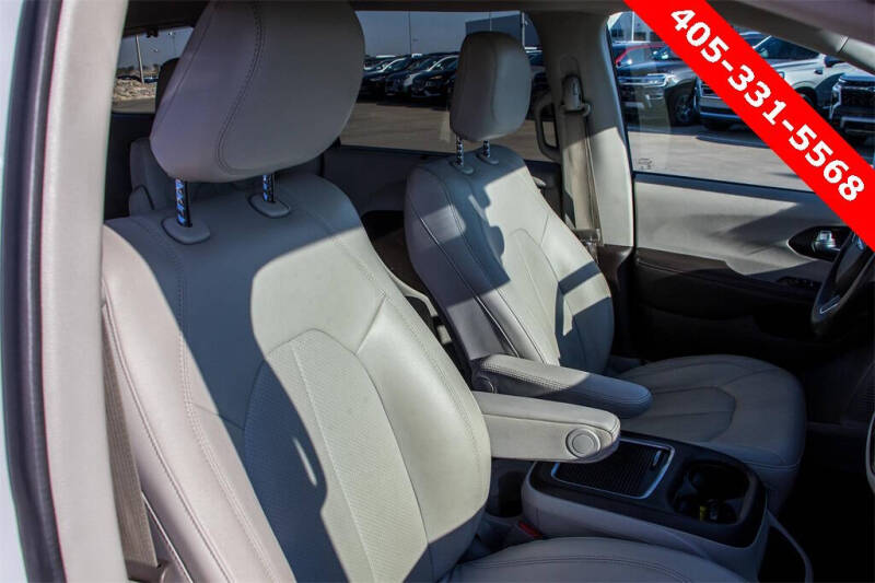 2021 Chrysler Pacifica Touring L