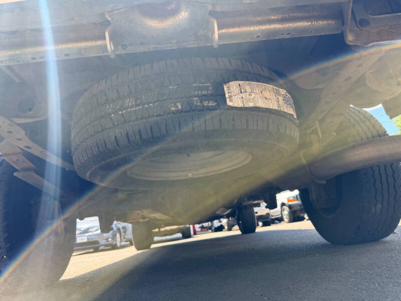 2002 Ford E-Series E-350 SD
