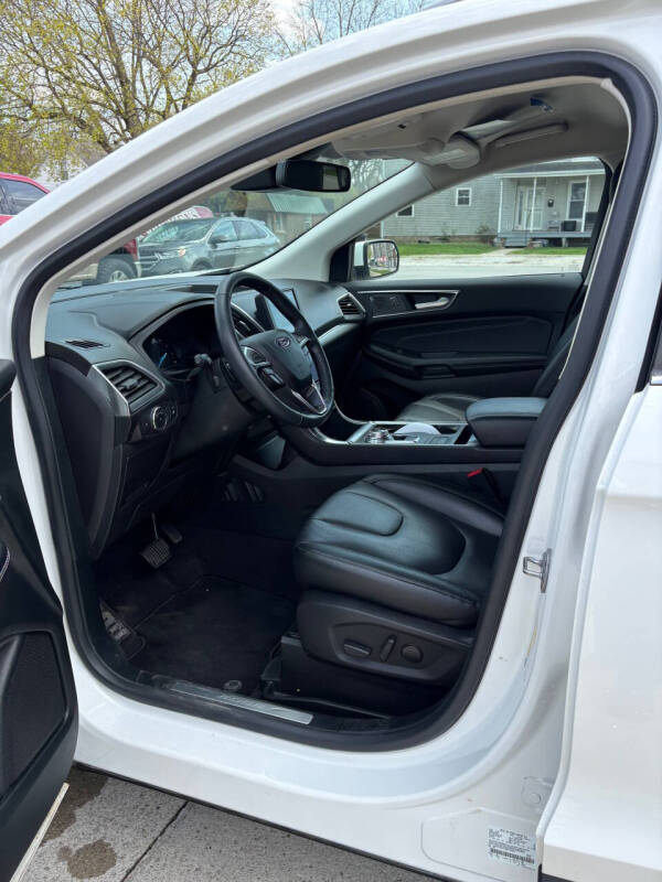 2022 Ford Edge Titanium