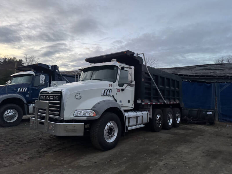 2016 Mack gu 813