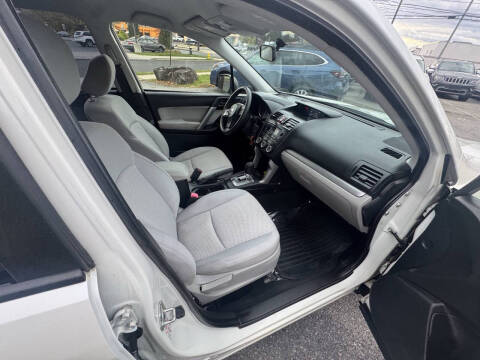 2015 Subaru Forester 2.5i