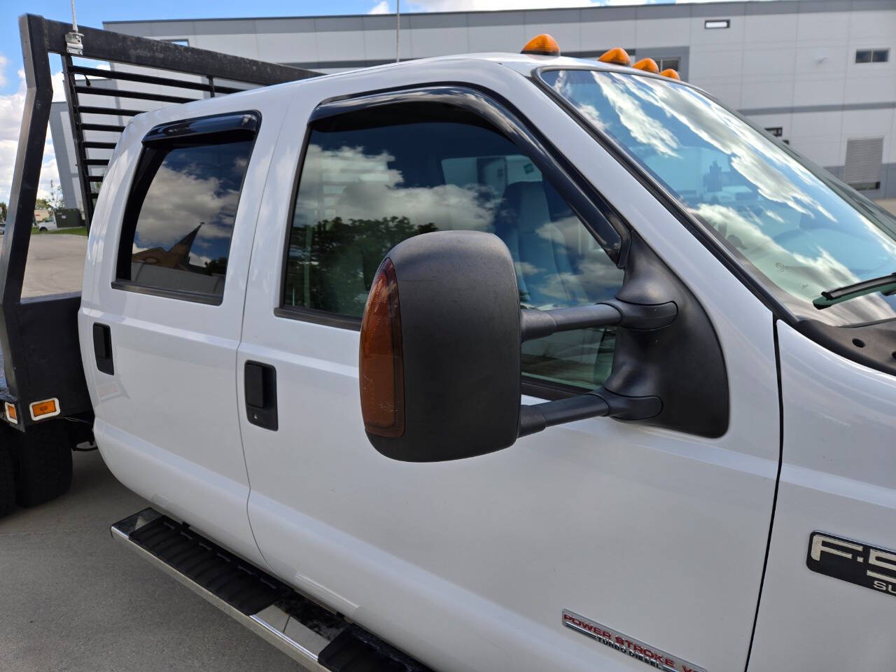 2004 Ford F-550 Super Duty 40
