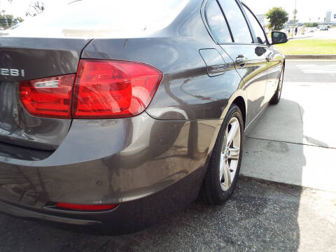 2012 BMW 3 Series 328i