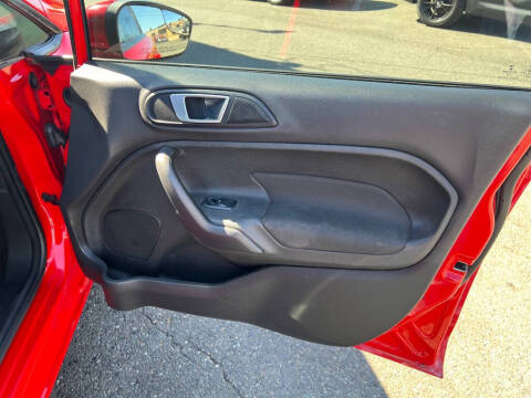 2015 Ford Fiesta SE