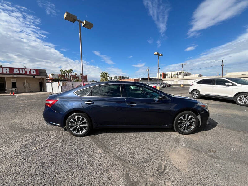 2017 Toyota Avalon XLE