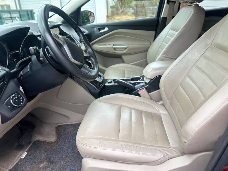 2014 Ford Escape Titanium