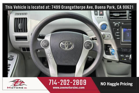2013 Toyota Prius v Three