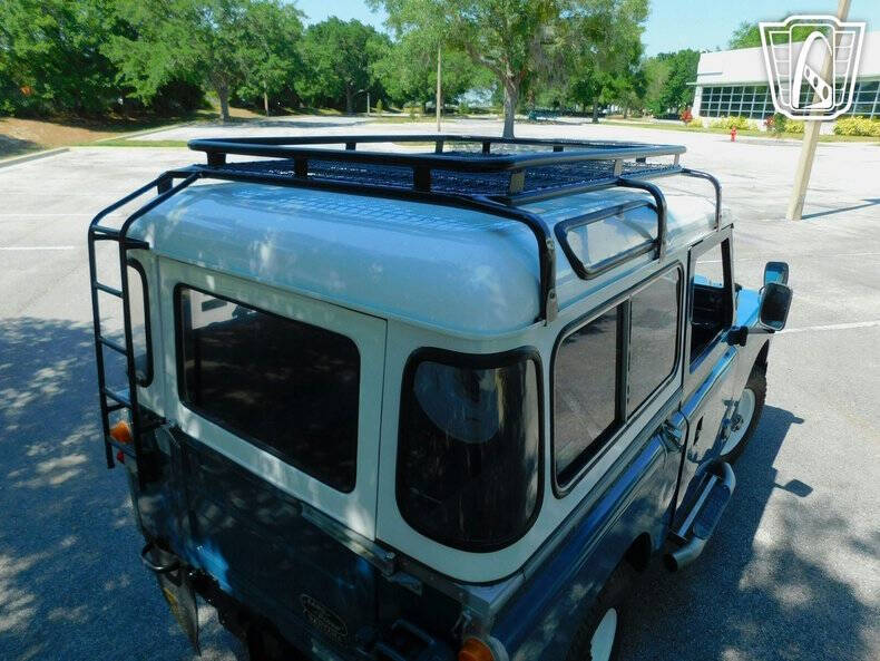 1972 Land Rover Santana
