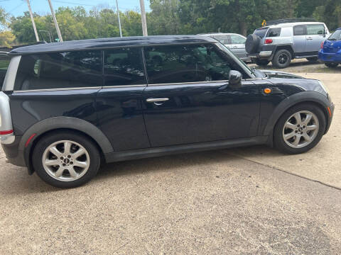 2009 MINI Cooper Clubman for sale at Midway Car Sales in Austin MN