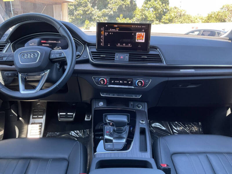 2023 Audi Q5 quattro Premium Plus 40 TFSI